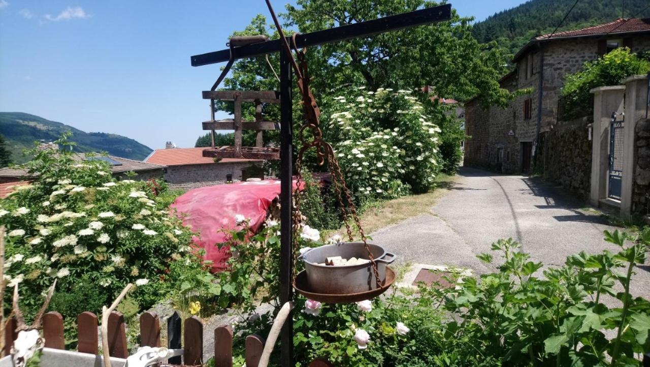Saint-Julien-Vocance Chambre Privee Chez L'Habitant المظهر الخارجي الصورة